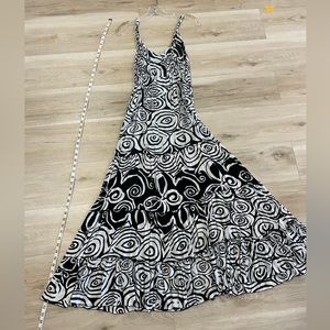 Used for a beach hula dress. Purchased from Hilo Hattie. Black & white dress.